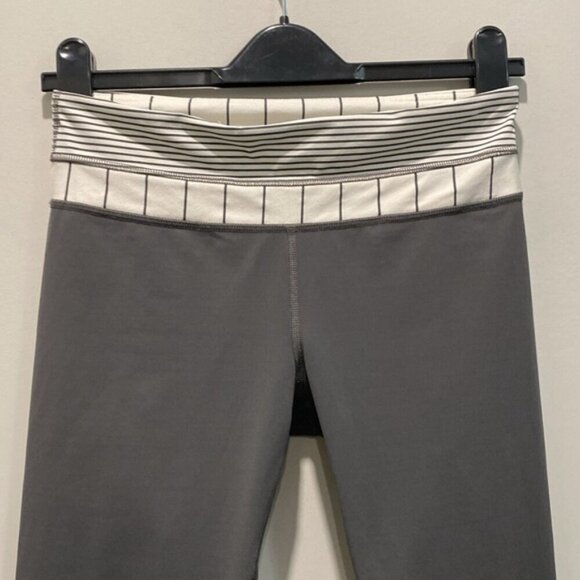 Lululemon Run: Inspire Crop II Size 6 - Picture 11 of 12
